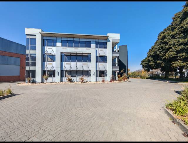 1,664M² OFFICE TO LET IN RANDJESPARK